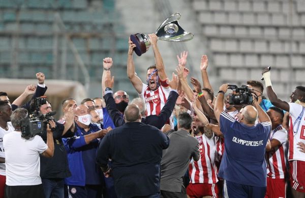 Όλοι οι τελικοί Κυπέλλου του Ολυμπιακού: Από την πεντάρα στον Ηρακλή μέχρι τη νίκη επί της ΑΕΚ στο Βόλο