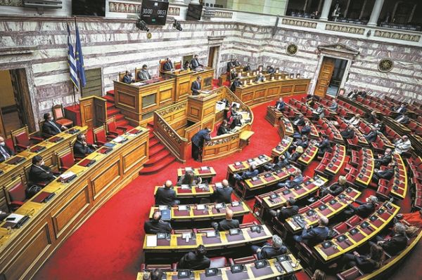 Μαρκόπουλος και Πλεύρης κατέθεσαν ερώτηση στη Βουλή για εκπομπή «εξύμνησης κουκουλοφόρων»