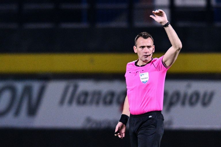 Super League : Ο κροάτης Μπέμπεκ σφυρίζει στο Καραϊσκάκη, ο λευκορώσος Κουλμπάκοφ στο Βικελίδης