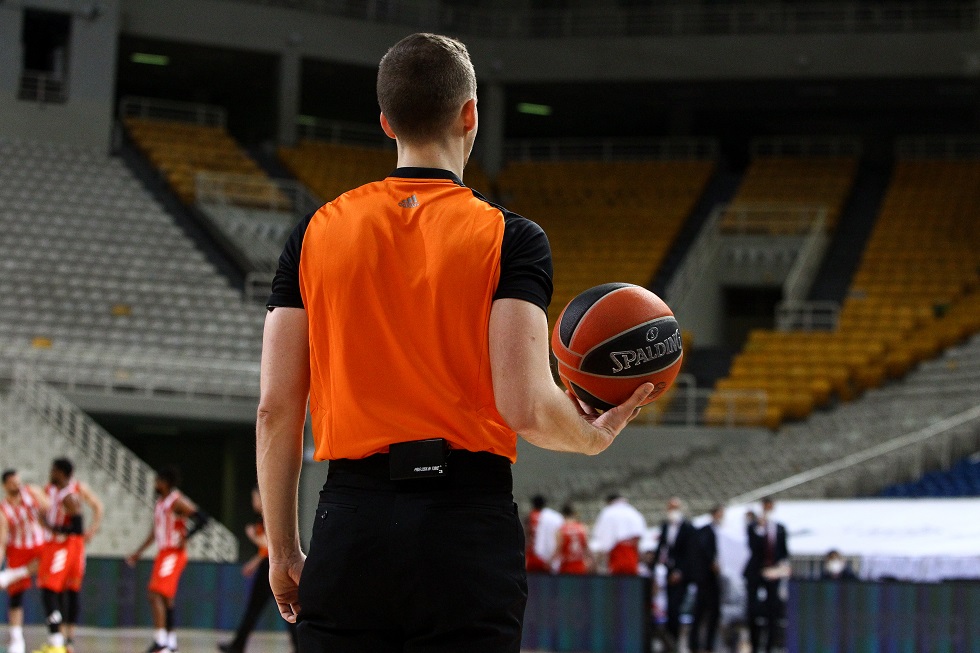 Οι διαιτητές στα παιχνίδια Ολυμπιακού και Παναθηναϊκού