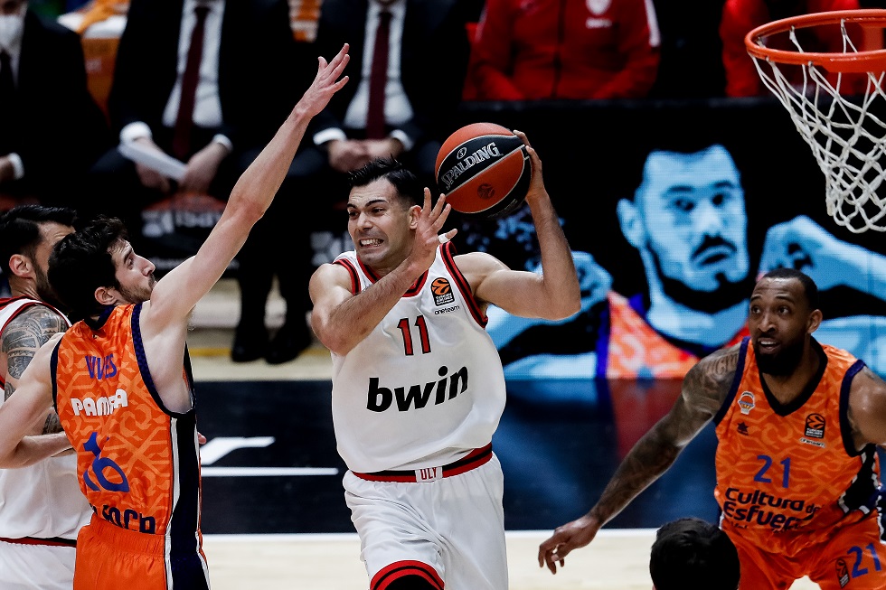 O Ολυμπιακός έπιασε στις νίκες τον Παναθηναϊκό