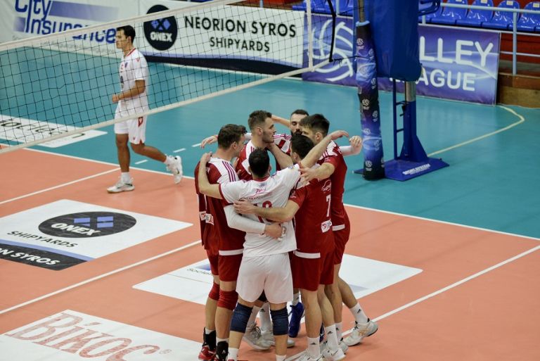 Έτσι πέρασε από τη Σύρο ο Ολυμπιακός