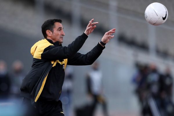 Χιμένεθ : «Δεν υπήρχε κανένα φάουλ»