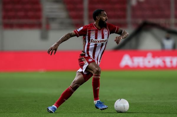 Εμβιλά για ΠΑΟΚ : «Να ξεχάσουμε ότι είμαστε πρωταθλητές, να πάμε με αποφασιστικότητα» (vid)