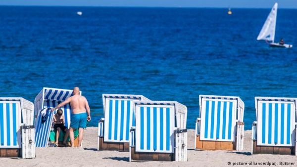 «Πείραμα διακοπών» και στη Γερμανία