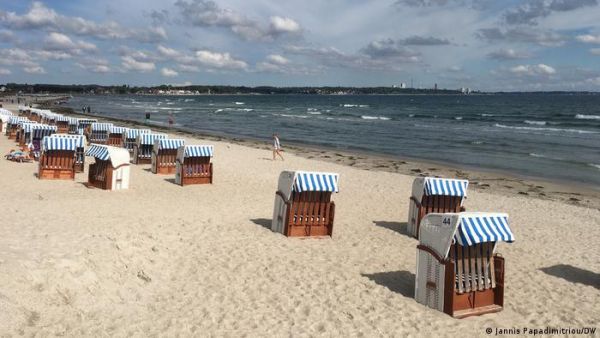 Ανοίγει η εστίαση στη Βόρεια Γερμανία