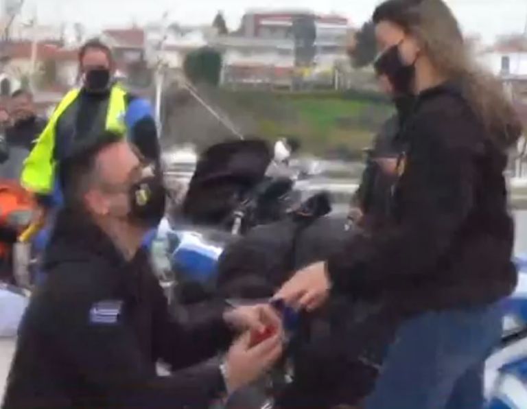 Θεσσαλονίκη: Πρόταση γάμου – υπερπαραγωγή με drone και μοτοσικλέτες