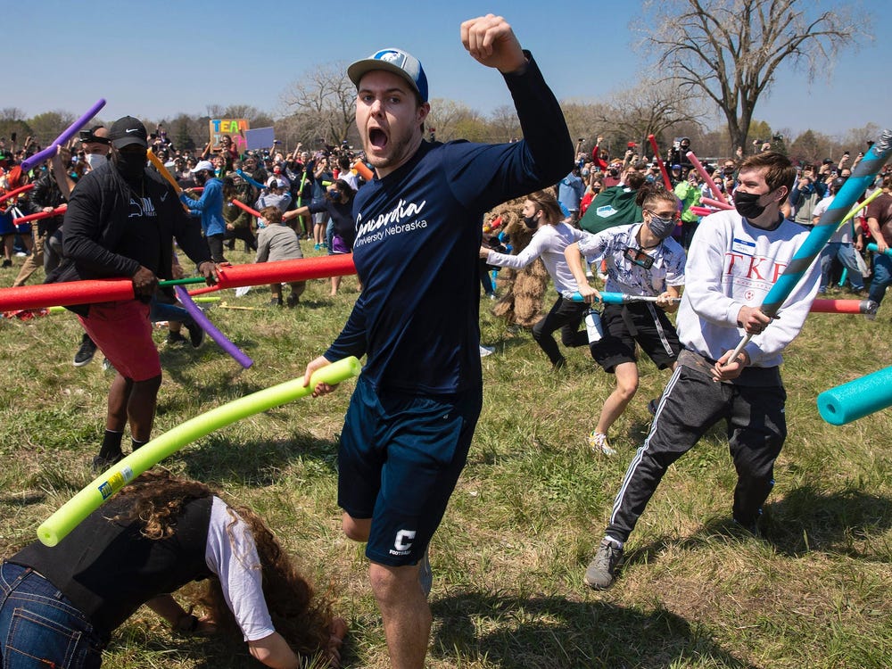 H μάχη των Τζος: Εκατοντάδες άνθρωποι με το ίδιο όνομα «πάλεψαν» για να το κρατήσουν