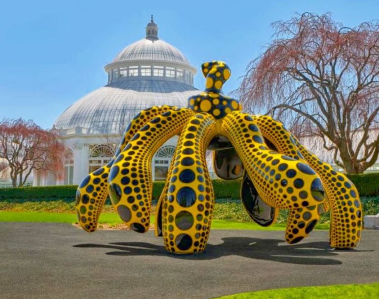 «Kusama:Cosmic Garden»: Η ψυχεδελική φύση στην καρδιά της Νέας Υόρκης