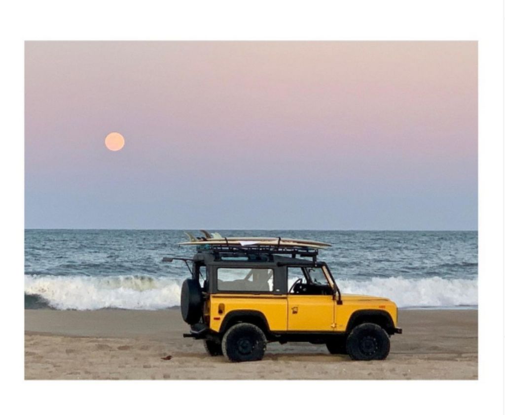 Χάμπτονς: Εκεί που η ψιλή άμμος συναντά τον αμερικανικό πλούτο για ένα διήμερο