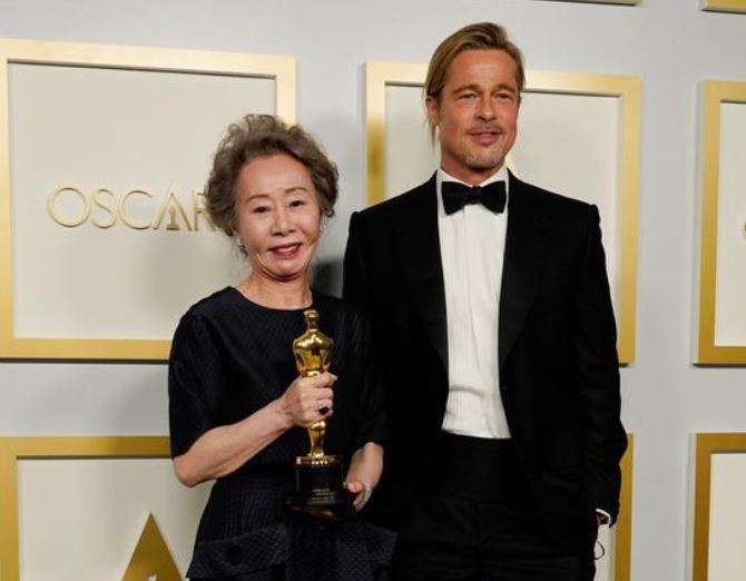 Όσκαρ 2021: Η καλύτερη απονομή βραβείου ανήκει δικαιωματικά στον Μπραντ Πιτ