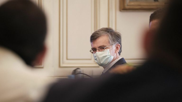 Σωτήρης Τσιόδρας : Πού διαφωνεί για τη διαχείριση της πανδημίας και γιατί