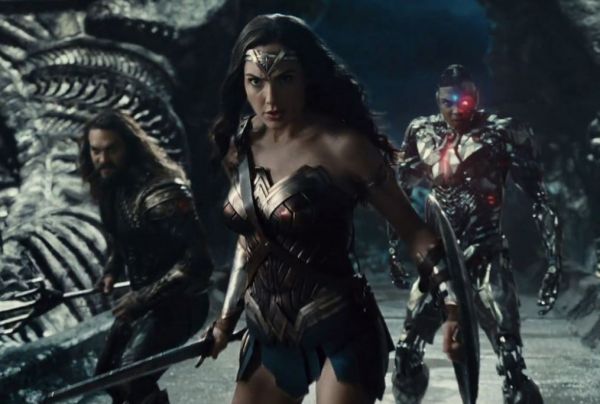 «Πόλεμος» στο Χόλιγουντ: Σκάνδαλο με τους σταρ του «Justice League»