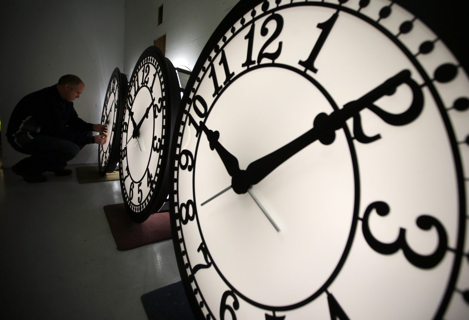 Τι ώρα είναι; Νέα ατομικά ρολόγια απαντούν με ακρίβεια 18 δεκαδικών