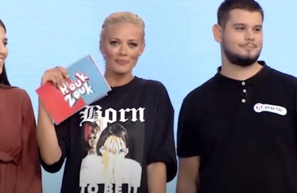 Ρουκ Ζουκ: Το… σέρνει καράβι! Με το στόμα ανοικτό η Ζέτα (vid)