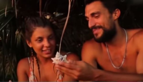 Ξεσπά η μητέρα της Μαριαλένας Ρουμελιώτη: «Δεν περίμενα τέτοιο θέατρο απ΄την κόρη μου»