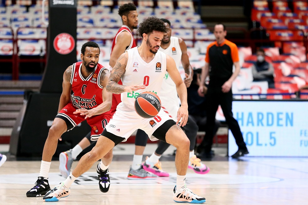 «Σκότωσε» την Μπάγερν με φοβερό buzzer beater ο ΛεΝτέι (79-78)