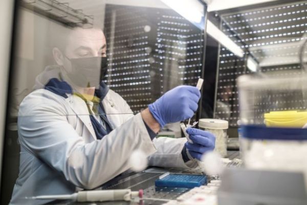 Ισραηλινό φάρμακο κατά του κοροναϊού: Ξεκινούν οι κλινικές δοκιμές στην Ελλάδα