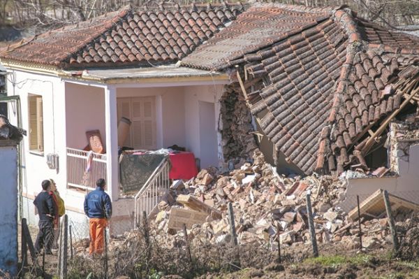 Σεισμός : Συναγερμός μετά το νέο ξύπνημα του Εγκέλαδου