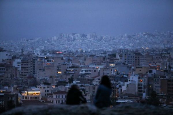 Κοροναϊός : Στα 26.000 τα ενεργά κρούσματα κοροναϊού στη χώρα – Μειώθηκε στο 5,3% ο δείκτης θετικότητας