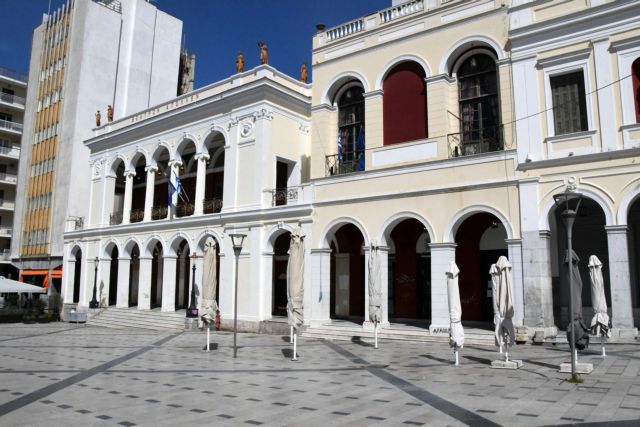 Παπαθανάσης : Δεν μπορεί να υπάρχει ένας αστυνομικός δίπλα σε κάθε καταστηματάρχη