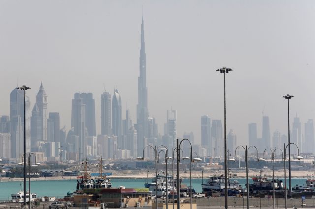 Ντουμπάι : Απέλαση για τα γυμνά μοντέλα που πόζαραν σε μπαλκόνι