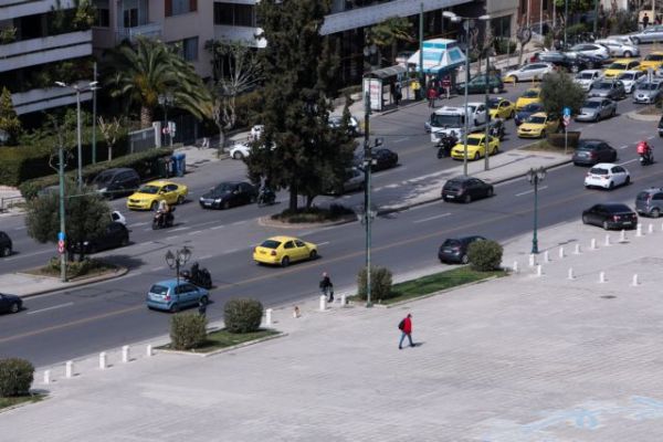 Γεραπετρίτης : «Παγώνει» το άνοιγμα δραστηριοτήτων – Λίγο πριν τη Μεγάλη Εβδομάδα οι αποφάσεις για το Πάσχα