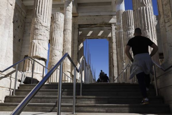 Γερμανικός Τύπος : Διακοπές με ελληνικό άρωμα – Τα βίντεο που μαγεύουν τους λάτρεις της Αθήνας