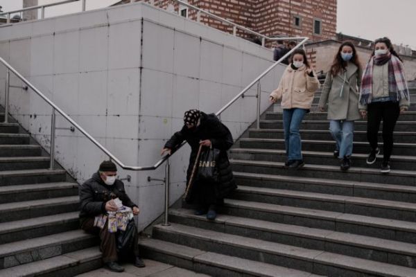 Κοροναϊος – Τουρκία : Από ρεκόρ σε ρεκόρ τα κρούσματα – Υψηλό τριμήνου των ημερήσιων θανάτων