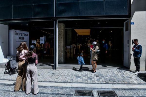 Πάσχα: Τι ισχύει για τις αργίες – Διευκρινίσεις από τη ΓΣΕΕ