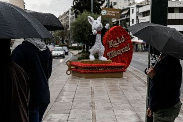 Πατούλης για Πασχαλινό στολισμό: Αφού έκαναν το κόσμο να γελάσει πετύχαμε το στόχο μας