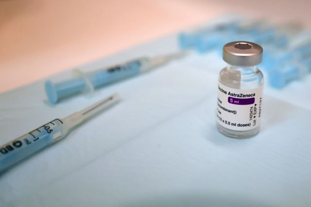 Εμβόλιο: Ανοιξε η πλατφόρμα για τους 30-39 με Astrazenca - Εστάλησαν τα πρώτα ενημερωτικά μηνύματα