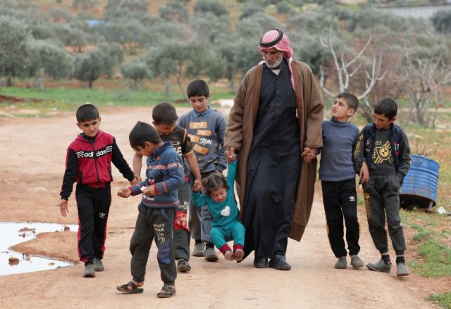 Συρία : Μεταξύ των συμπληγάδων του Άσαντ και των ανταρτών, εκατομμύρια εκτοπισμένοι παλεύουν να επιβιώσουν