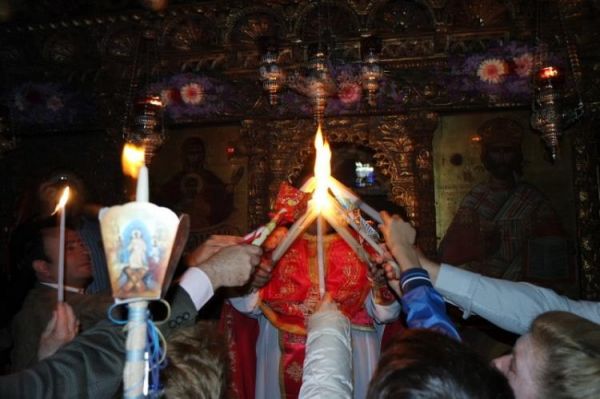 Government to ban traditional return to provinces for Easter as epidemic rages