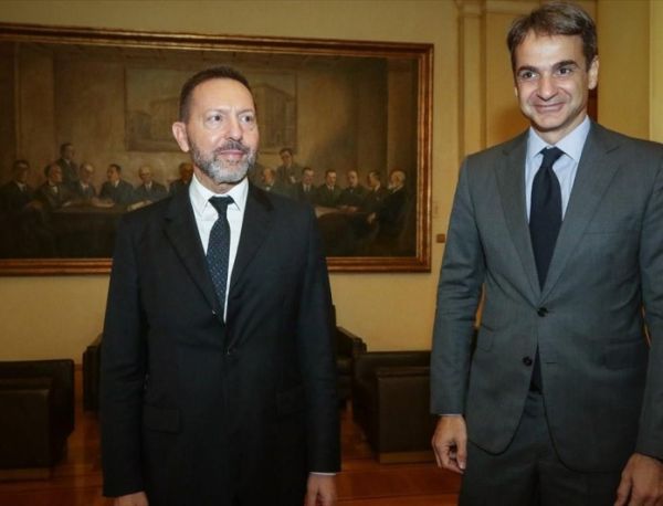 Editorial Ta Nea: Liquidity