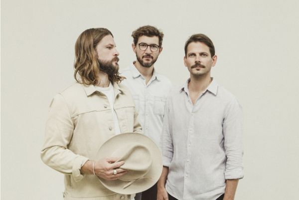 Ένα ατμοσφαιρικό “Φάντασμα” αιωρείται στο ελληνικό Youtube