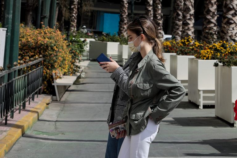 Lockdown: Αντίστροφη μέτρηση για το τέλος των SMS – Πότε θα επιτραπούν οι διαδημοτικές μετακινήσεις