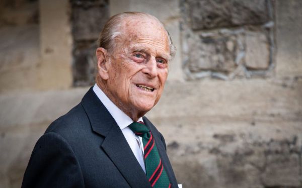Κηδεία πρίγκιπα Φίλιππου : Ολες οι λεπτομέρειες – Χωριστά θα περπατούν Γουίλιαμ και Χάρι