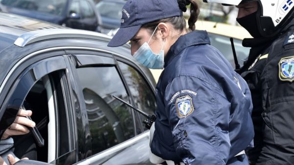 SMS μετακίνησης: Την επόμενη εβδομάδα οι αποφάσεις για την κατάργησή του