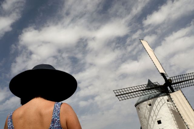 Κοροναϊός : Εννέα στους 10 Ισπανούς θα χρησιμοποιούσαν ψηφιακά διαβατήρια υγείας για να ταξιδέψουν