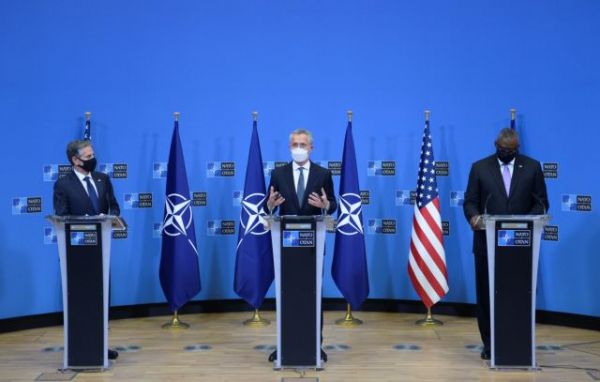 ΗΠΑ – ΝΑΤΟ : Με απειλές προς τους Ταλιμπάν η απόσυρση των στρατευμάτων από το Αφγανιστάν