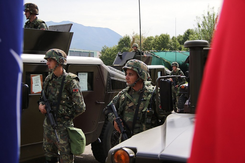 ΝΑΤΟ προς Αλβανία : Στον στρατό σας θα χορηγήσετε μόνο το εμβόλιο της Pfizer