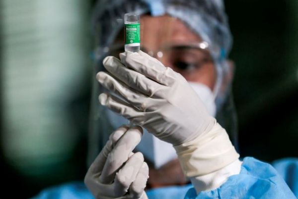 AstraZeneca : Η Βουλγαρία σταματά τη χορήγησή του σε γυναίκες κάτω των 60