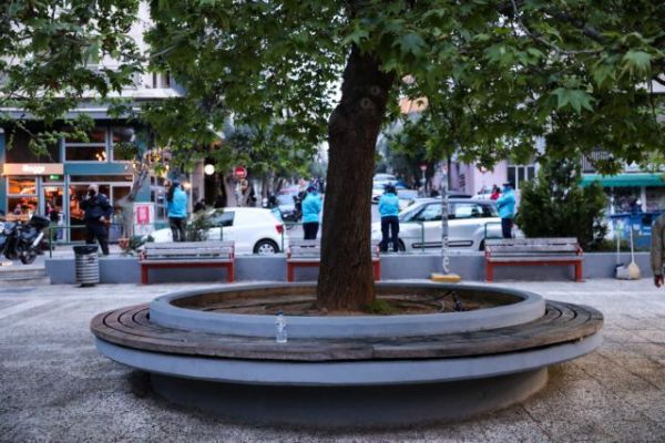 Πλατεία Βαρνάβα: Μήνυση από 42 κατοίκους για τα κορονοπάρτι – Τι καταγγέλλουν