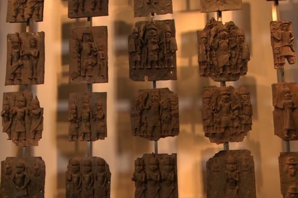 Γερμανία: Θα επιστρέψει στη Νιγηρία γλυπτά που κλάπηκαν κατά την αποικιοκρατία