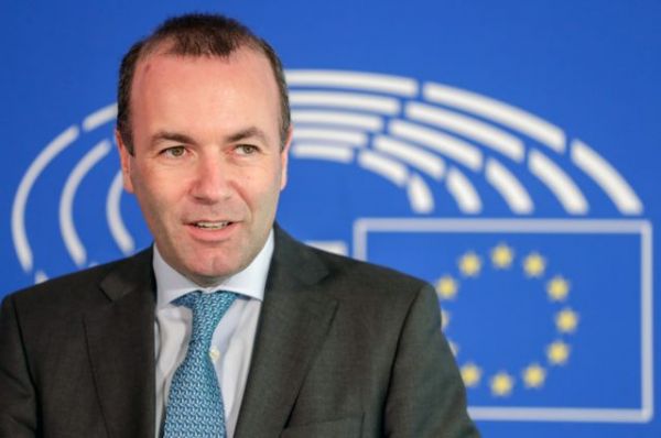 Βέμπερ : Να επιταχυνθεί η διαδικασία για το ευρωπαϊκό πιστοποιητικό εμβολιασμού