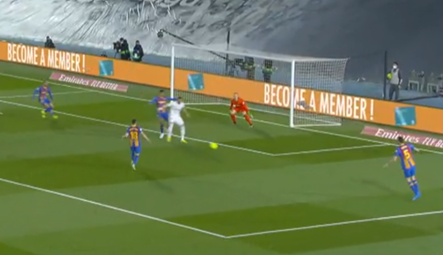 Ρεάλ Μαδρίτης – Μπαρτσελόνα : Άνοιξε το σκορ ο Μπενζεμά με τακουνάκι (vid)