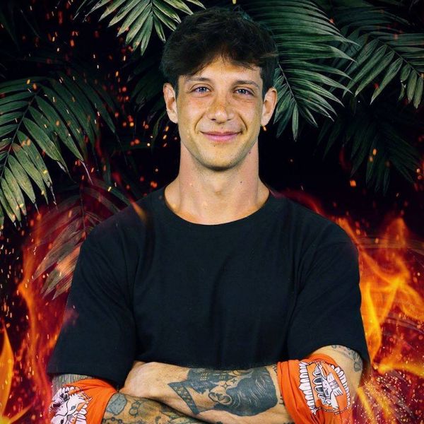 Ηλίας Μπόγδανος: Το ατύχημα που τον έστειλε στην εντατική και τον σημάδεψε με μια ουλή