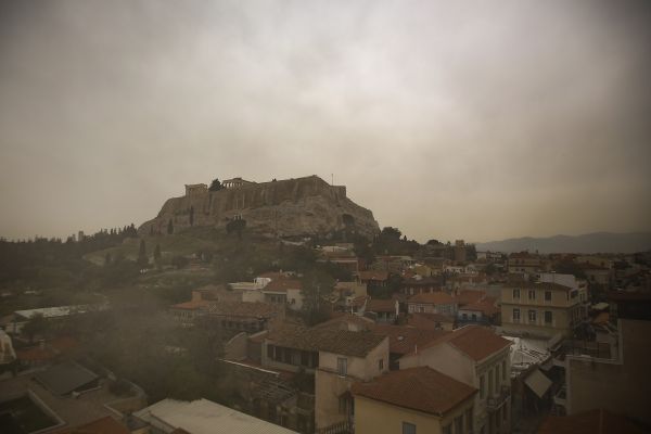 Καιρός: Αυξημένες συγκεντρώσεις αφρικανικής σκόνης και άνοδος της θερμοκρασίας τη Μ. Πέμπτη