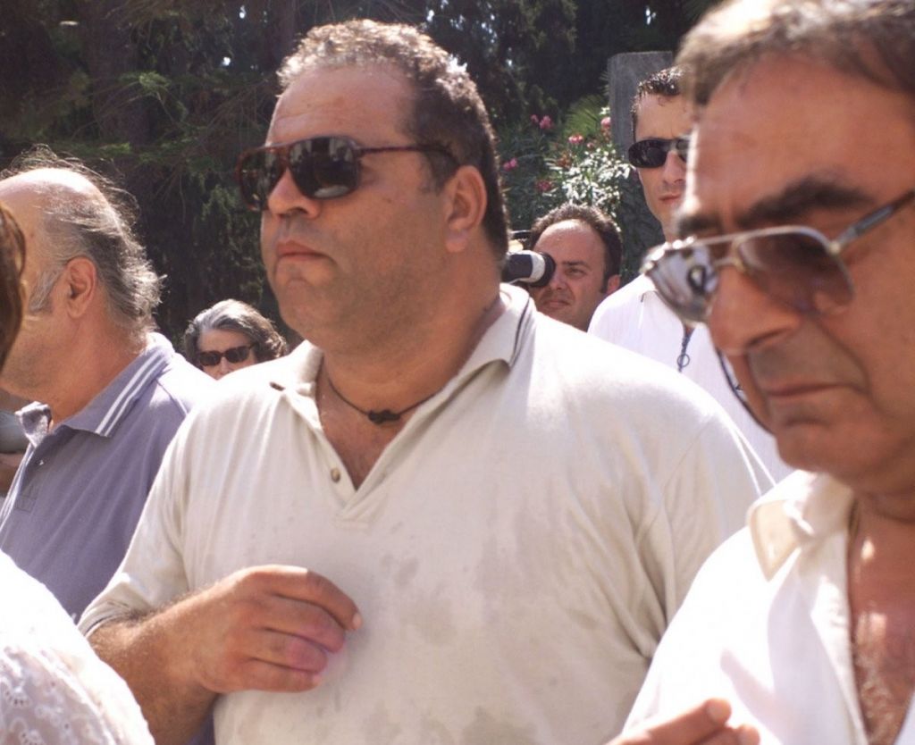 Απόστολος Σουγκλάκος : Σήμερα το τελευταίο αντίο στον  33χρονο γιο του – Έχασε τη μάχη με τον κορονοϊό